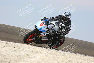 media/Nov-02-2025-Lets Ride (Sun) [[f7a3caa734]]/C Group/1140am (Turn 2 Inside)/